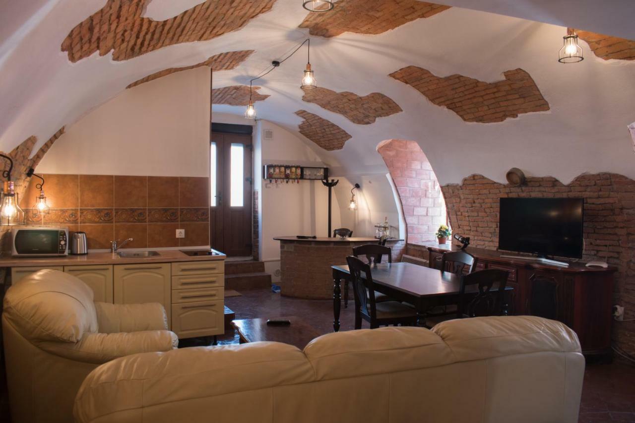 Wine Studio Central Residence Sibiu Eksteriør billede